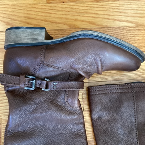 Steve Madden Ravinn Leather Knee High Zip Up Boots - Picture 6 of 16